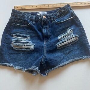 EUC YMI Jean Shorts Womens Juniors 7 Blue 80s Distressed High Rise Raw Hem 13/31